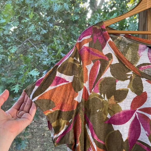 Tahari Women's 100% Linen Colorful Floral Top Size 3X - Picture 3 of 5